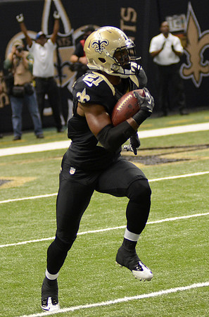 New Orleans Saints cornerback Patrick Robinson returns an interception for a touchdown.