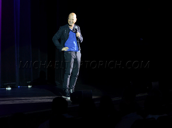 Howie Mandel on stage