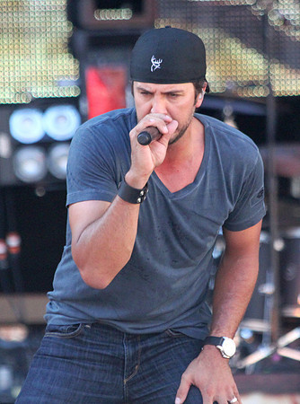 Country music artist Luke Bryan - Michael Tortorich Photography